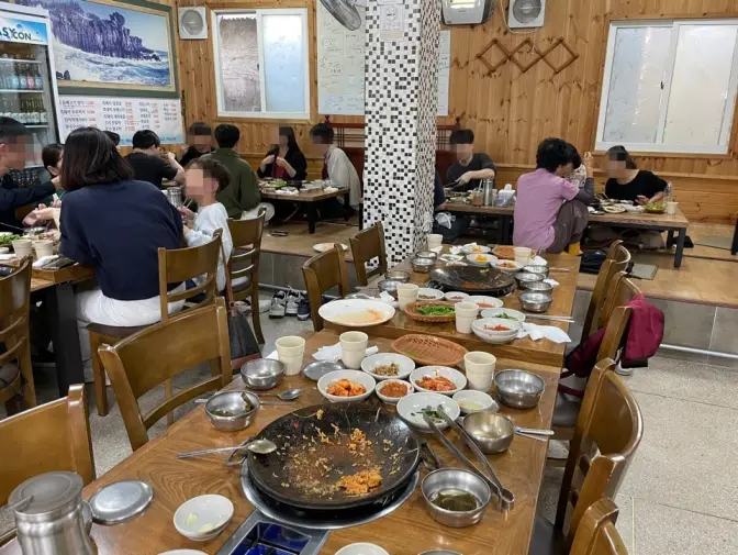 제주도 서귀포시 중문동 틈새식당 흑돼지 두루치기 맛집