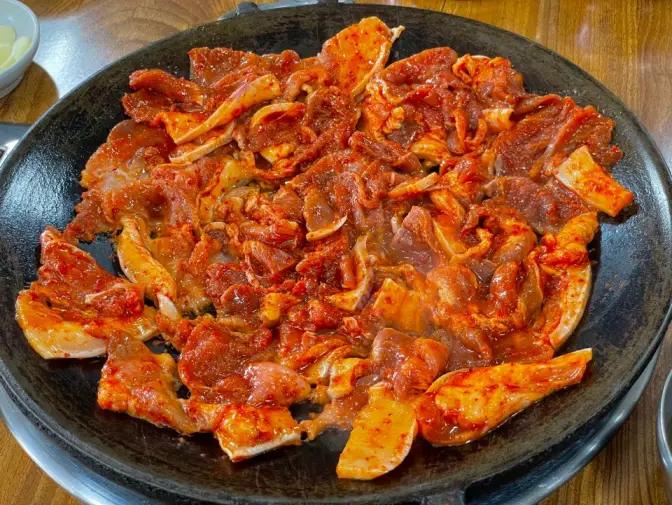 제주도 서귀포시 중문동 틈새식당 흑돼지 두루치기 맛집